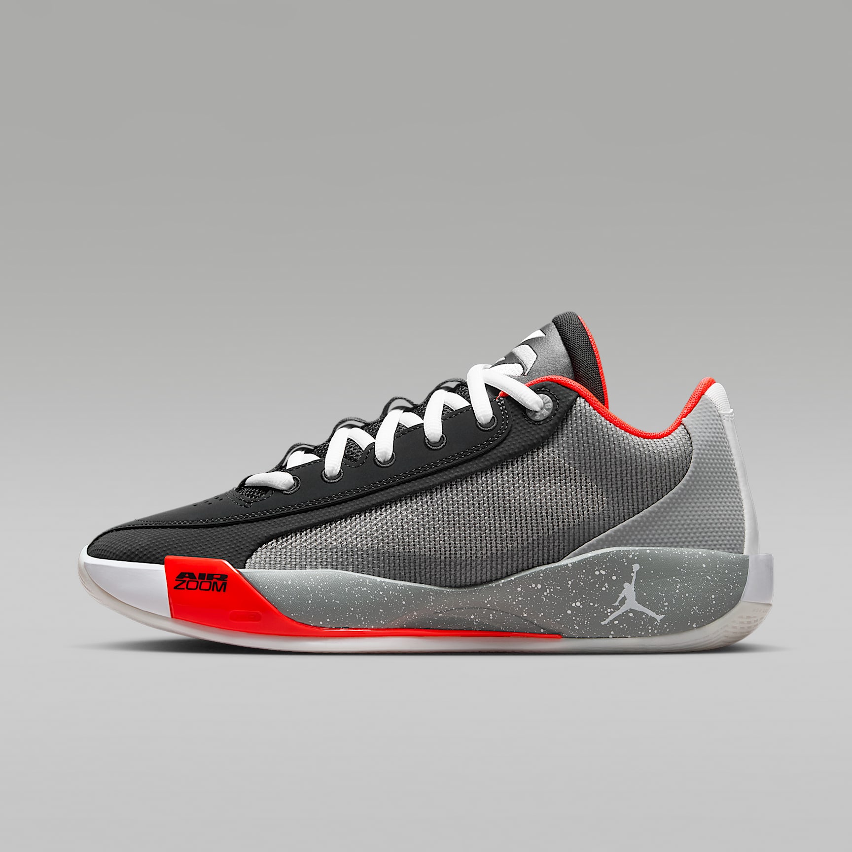 Luka .77 PF Basketball Shoes. Nike JP